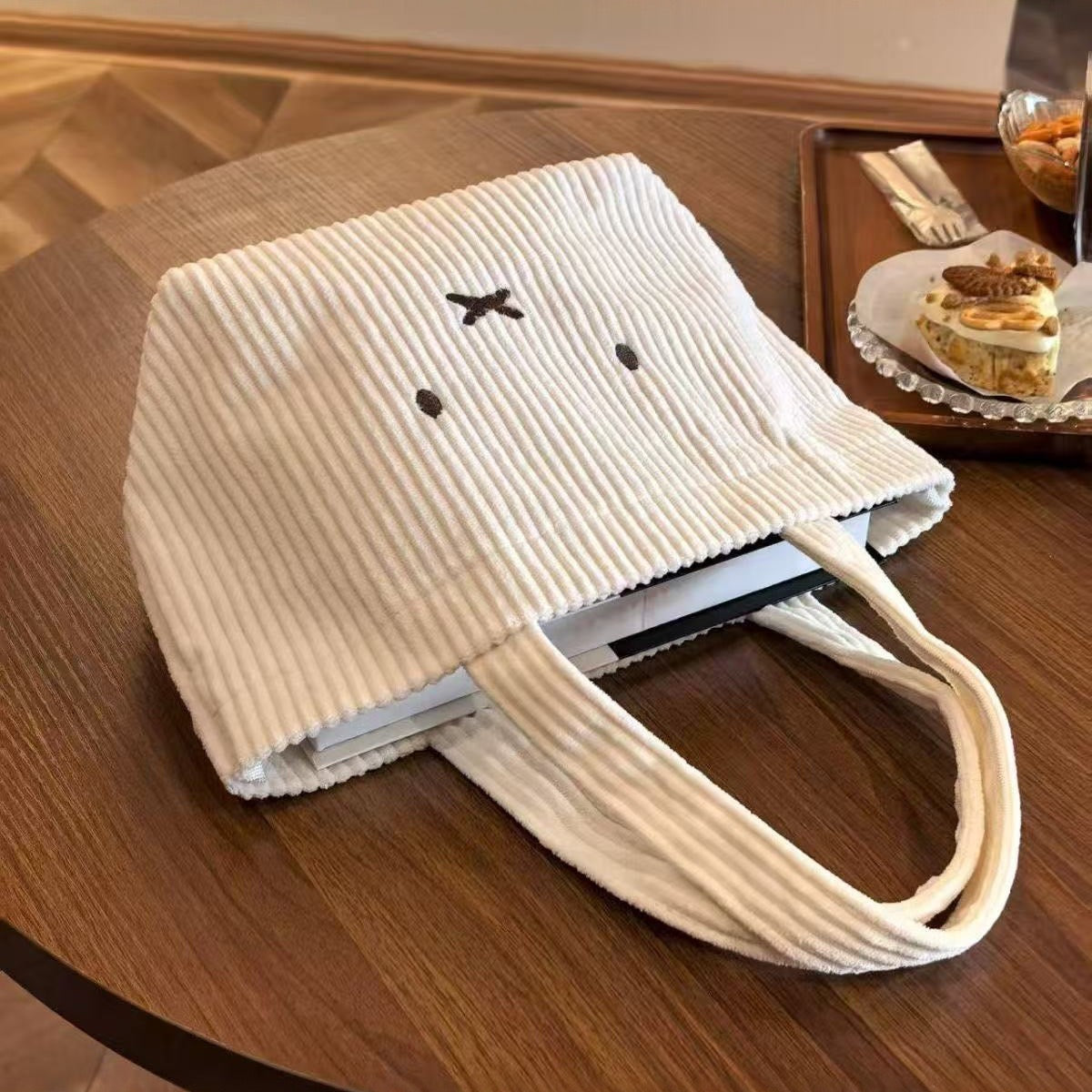 Bolsa Miffy em Veludo Cotelê